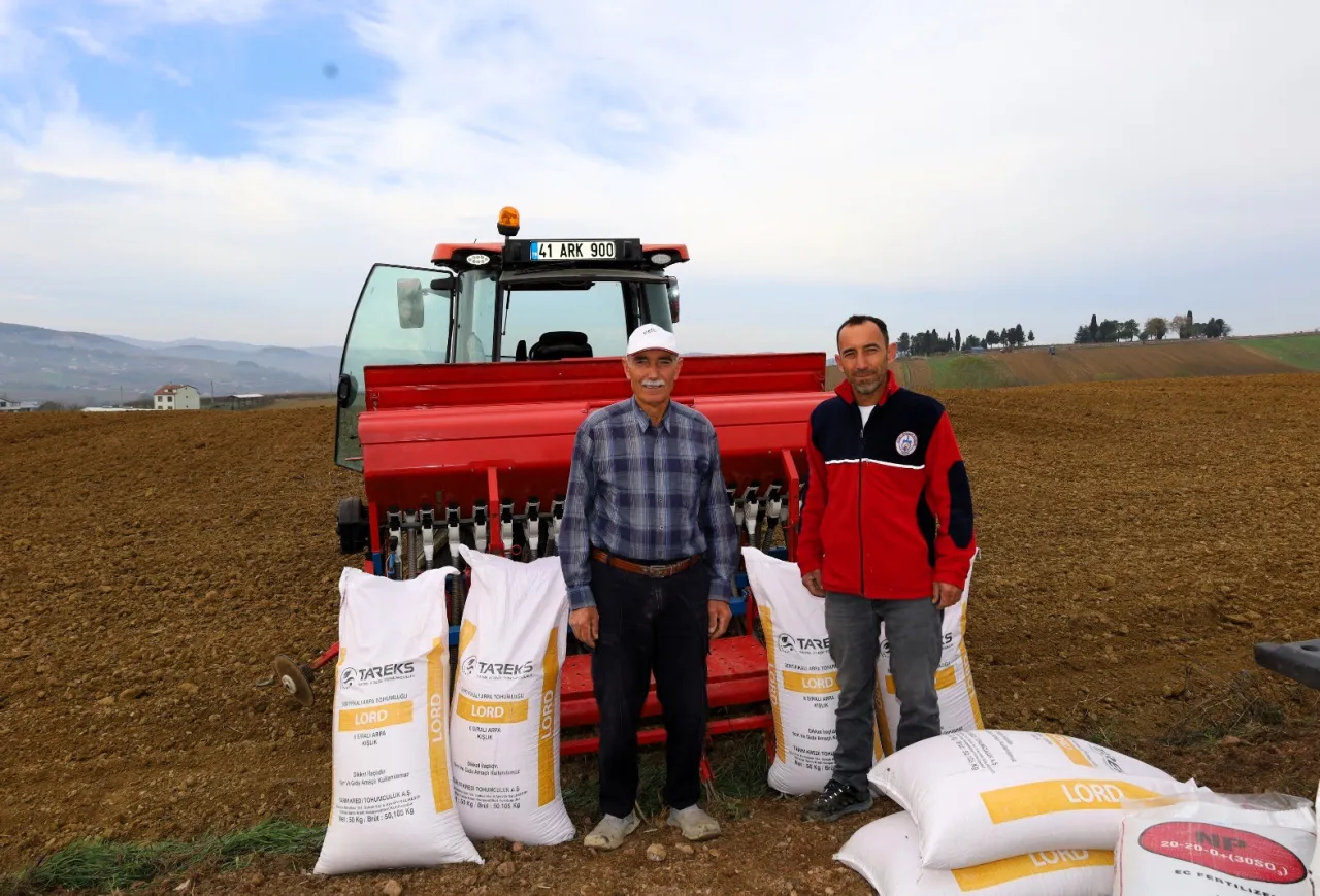 Büyükşehir'den üreticiye dev tohum desteği