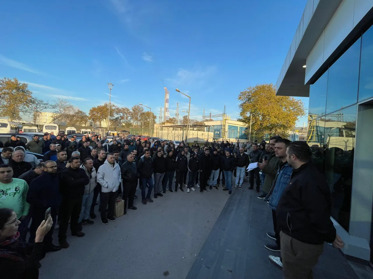 TÜPRAŞ işçilerinden Norm Kadro tepkisi: Bu uygulamalar iş kazalarına davetiye çıkarır