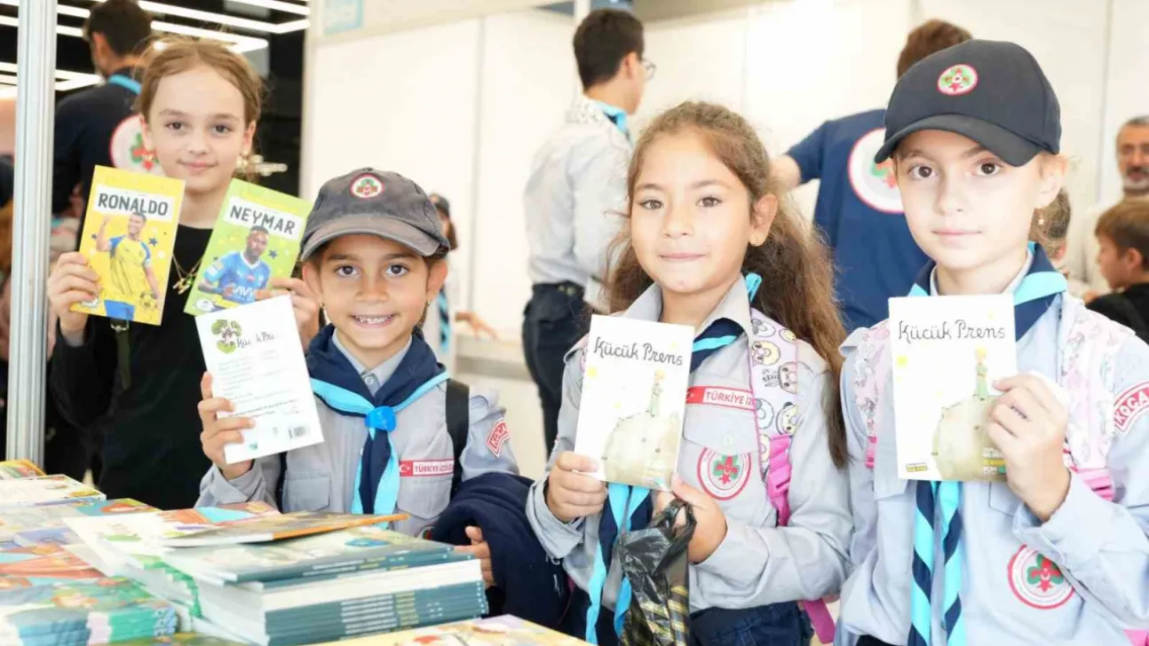Kocaeli kitap fuarı misafirlerini ağırlıyor