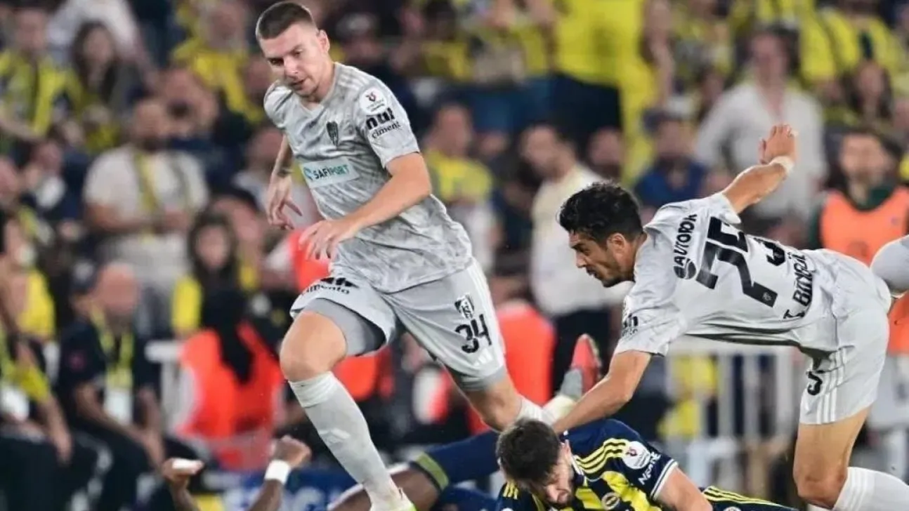 Oleksandr Syrota ile yolları ayırıyor