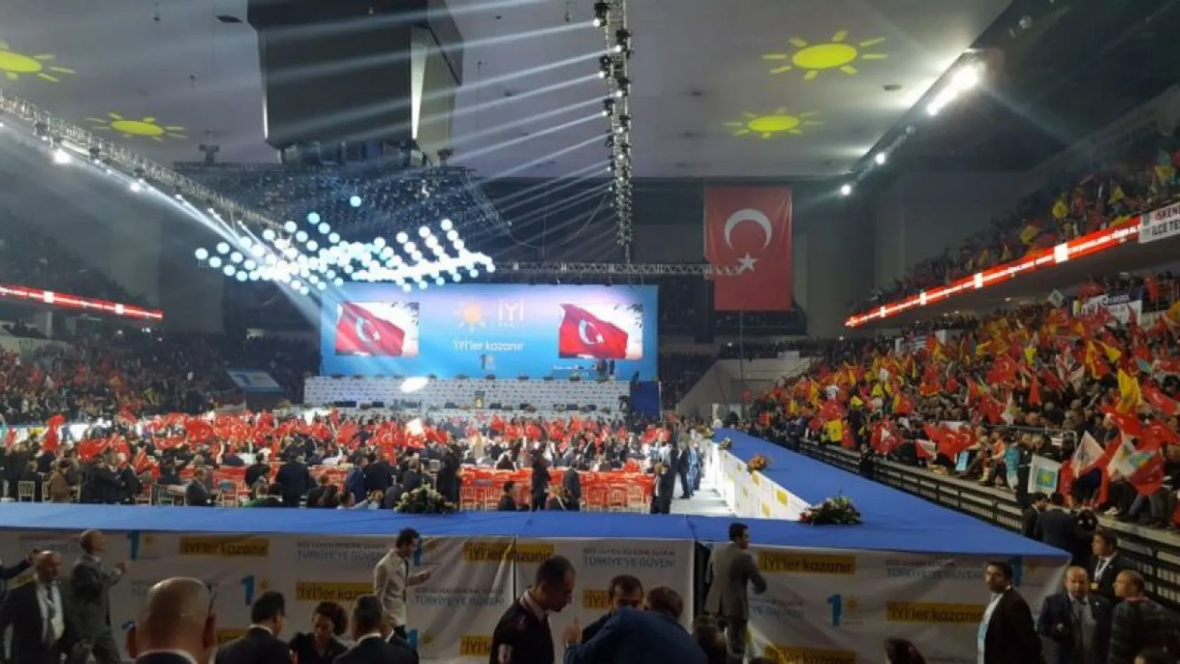 İYİ Parti 1.olağan üstü kurultaydan fotoğraflar