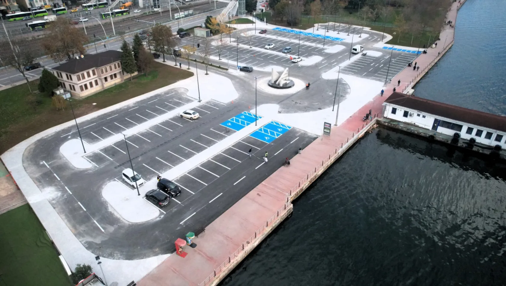 1 Mart Vapur İskelesi Otoparkı nefes aldırdı