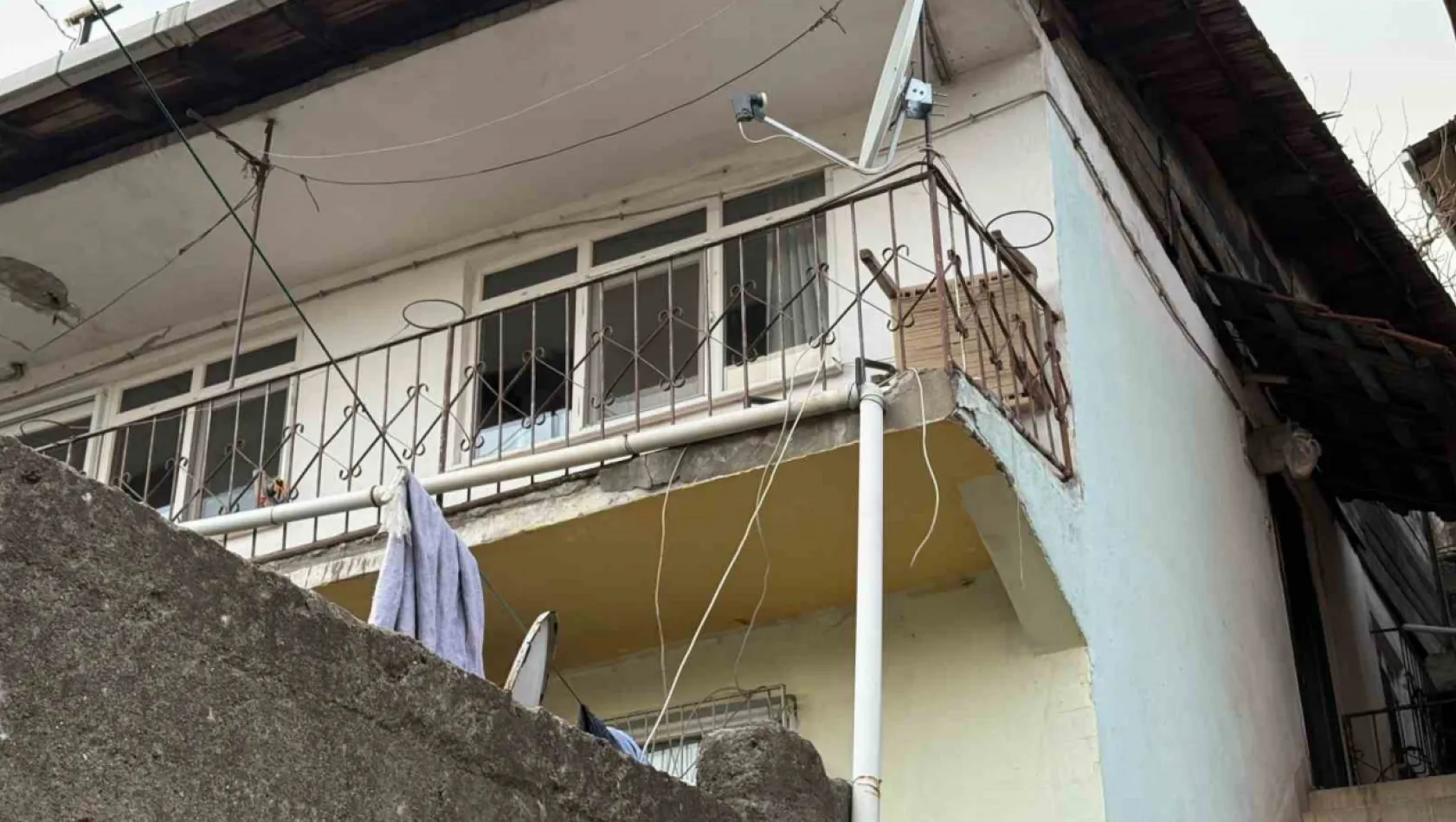 Fayanslar kabarınca AFAD ve polis harekete geçti