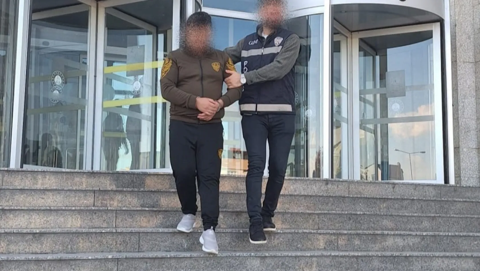 Kocaeli'de 4 kaçakçı tutuklandı