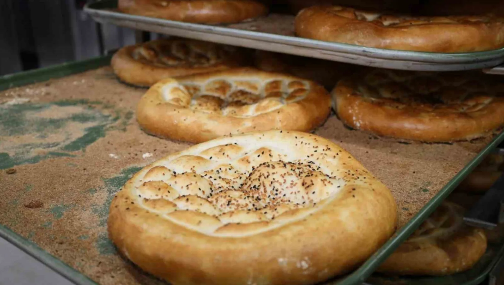 Halk Ekmek büfelerinde Ramazan pidesi bu fiyattan satılacak