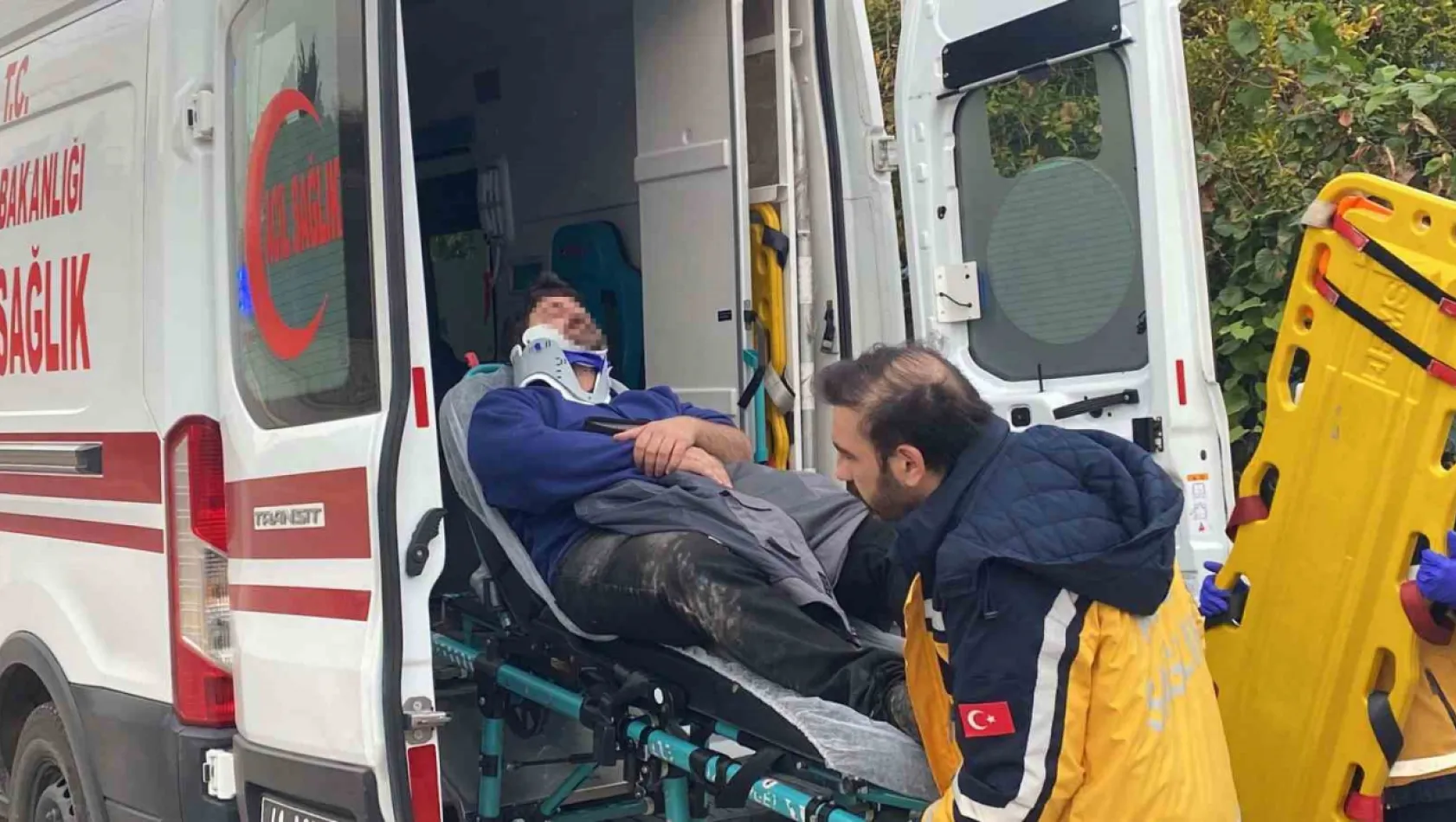 Panelvan ile çarpışan motosikletli yaralandı