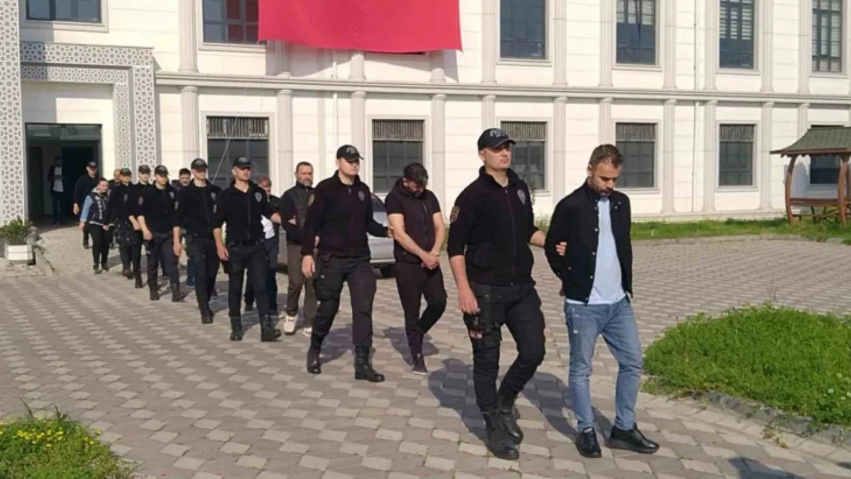 Kocaeli'de uluslararası 10 çete üyesi tutuklandı