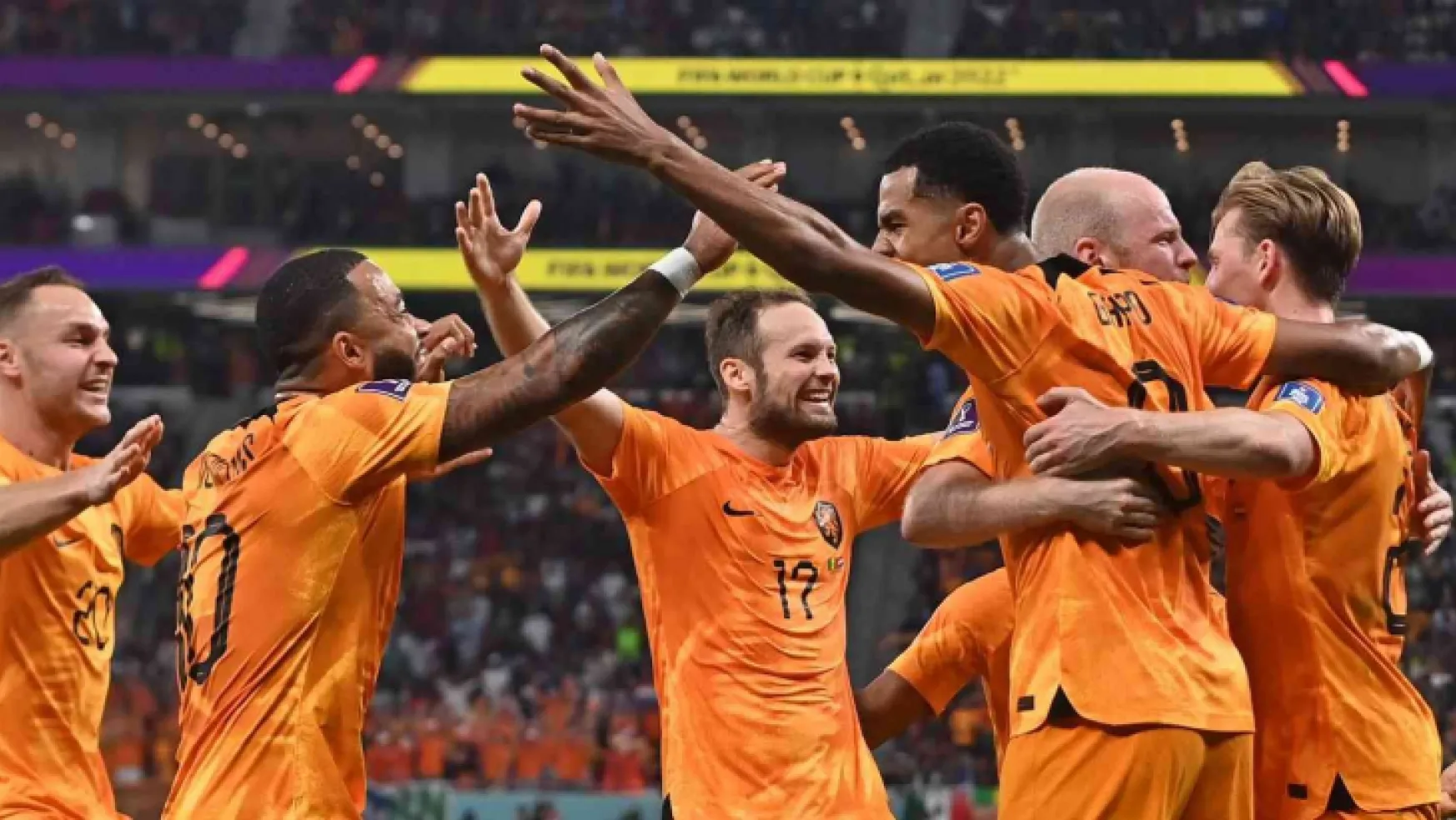 Dünya Kupası'nda Hollanda, Senegal'e acımadı