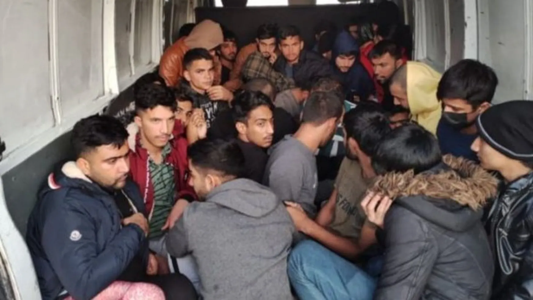 227 düzensiz göçmen sınır dışı edildi!