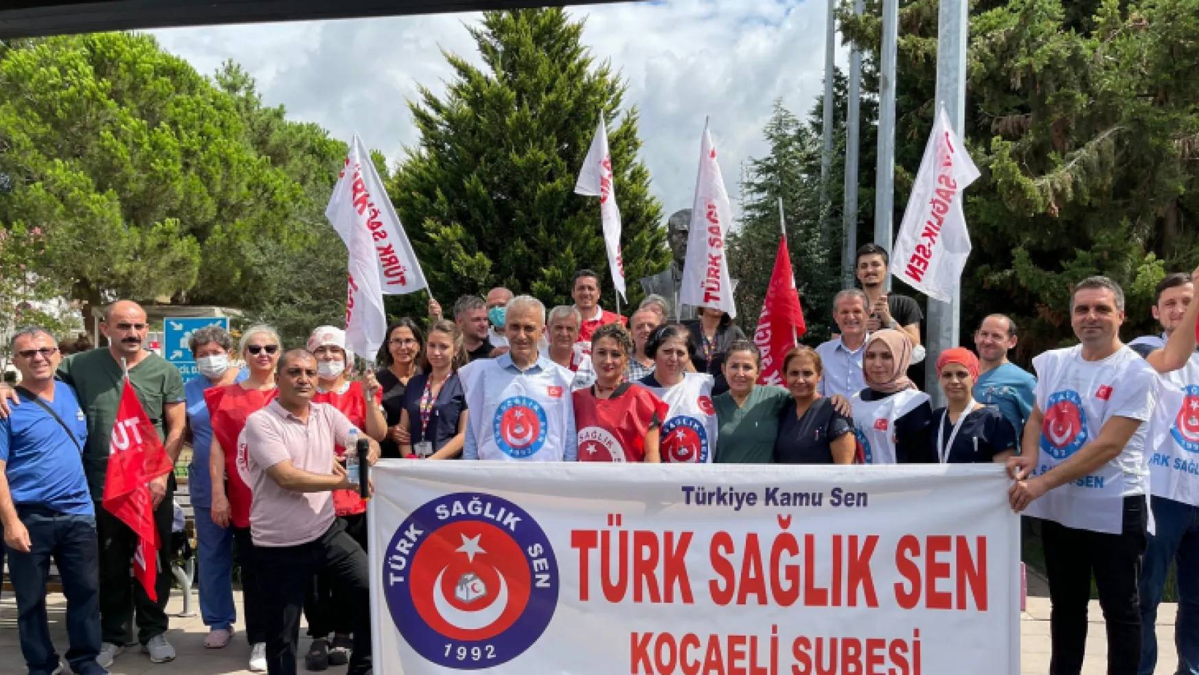Türk Sağlık Sen: Dava açıldı, mücadeleye devam