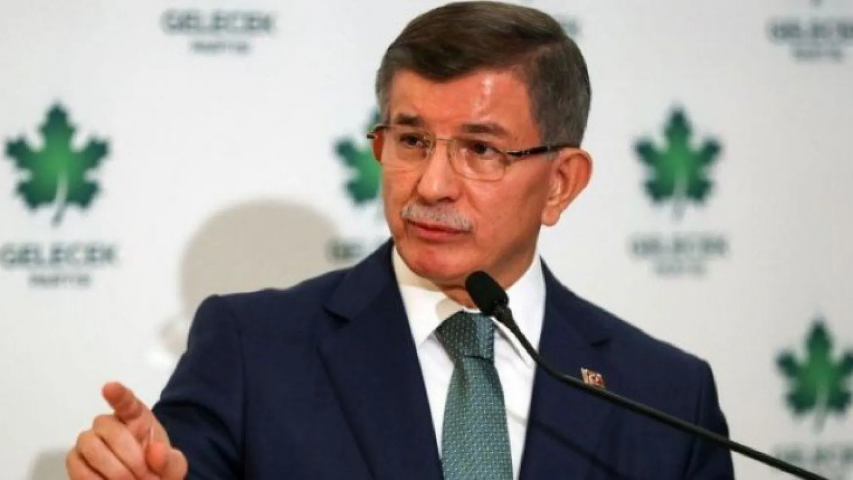 Ahmet Davutoğlu Kürtler'in federasyon kararına Türkiye'den saygı istedi!