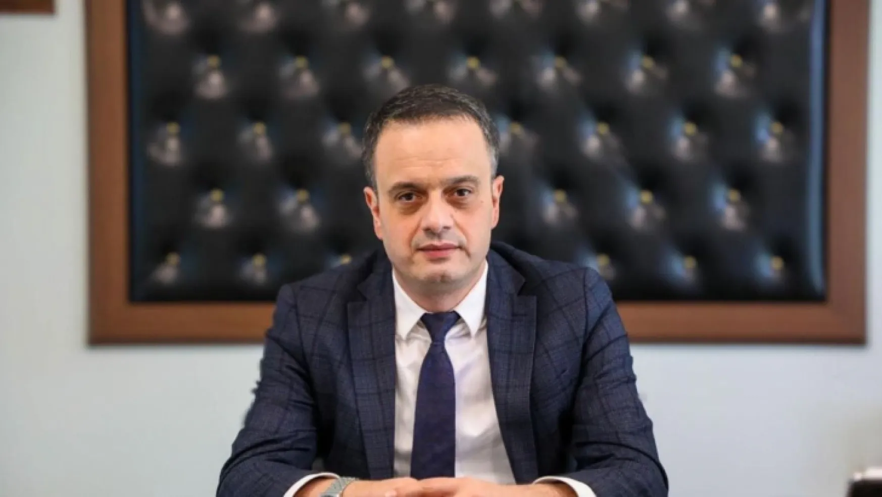 Ak Parti'nin Karamürsel Belediye Başkan adayı Mesut Çetinkaya kimdir?