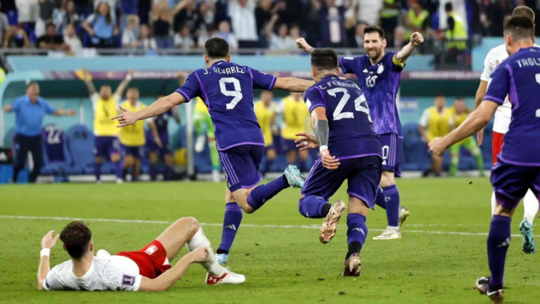 Arjantin ve Polonya, Dünya Kupası'nda son 16'ya kaldı
