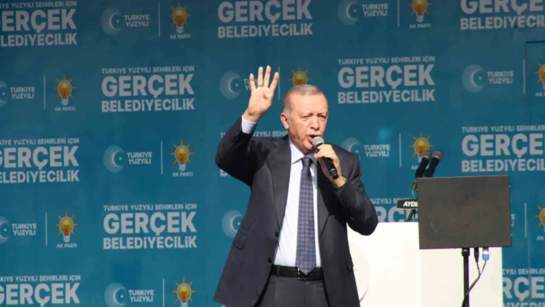 Erdoğan: Belediyecilikte bizimle yarışacak kimse yok