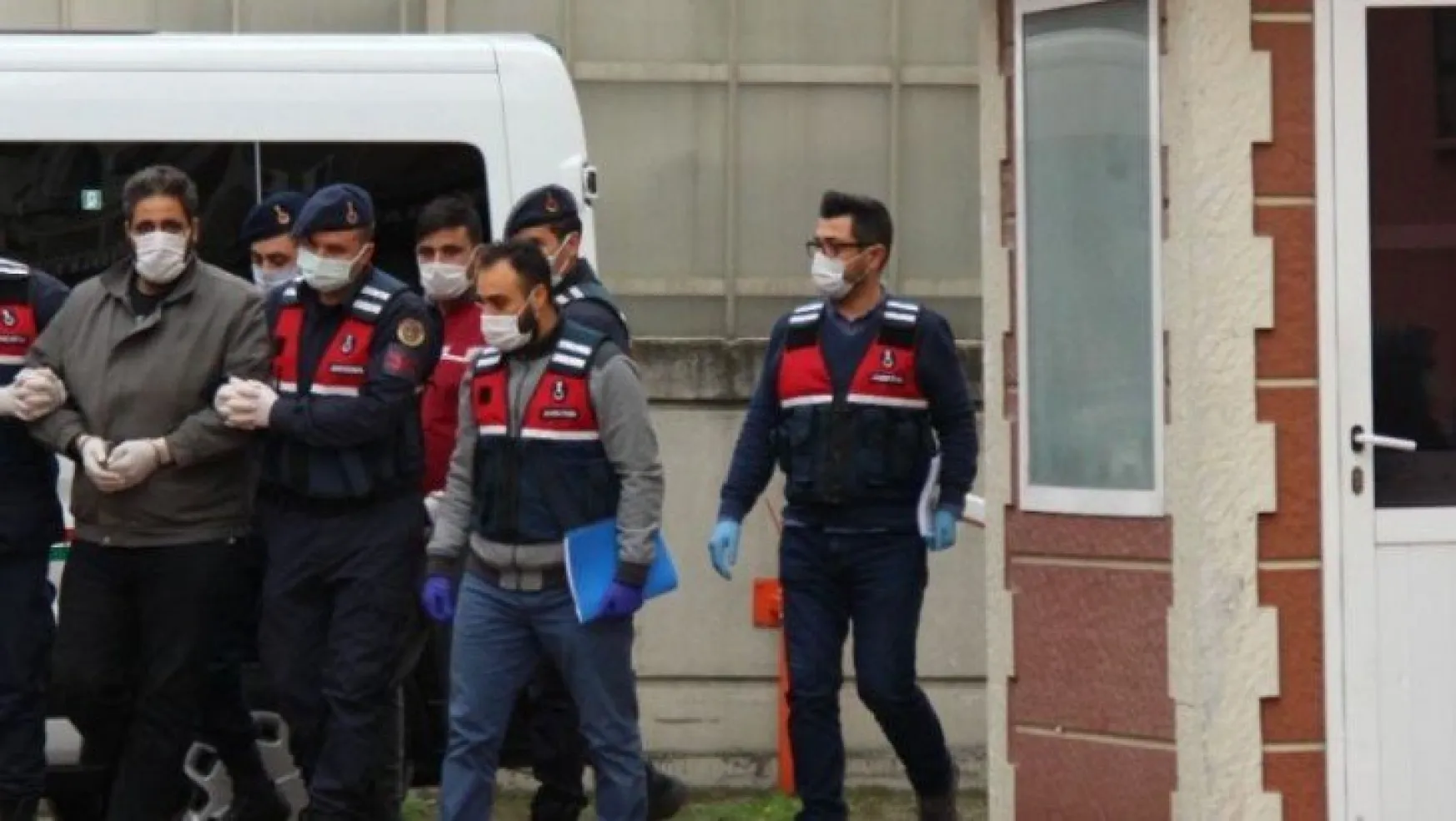 DEAŞ'ın üst düzey 2 örgüt üyesi Kocaeli'nde tutuklandı 