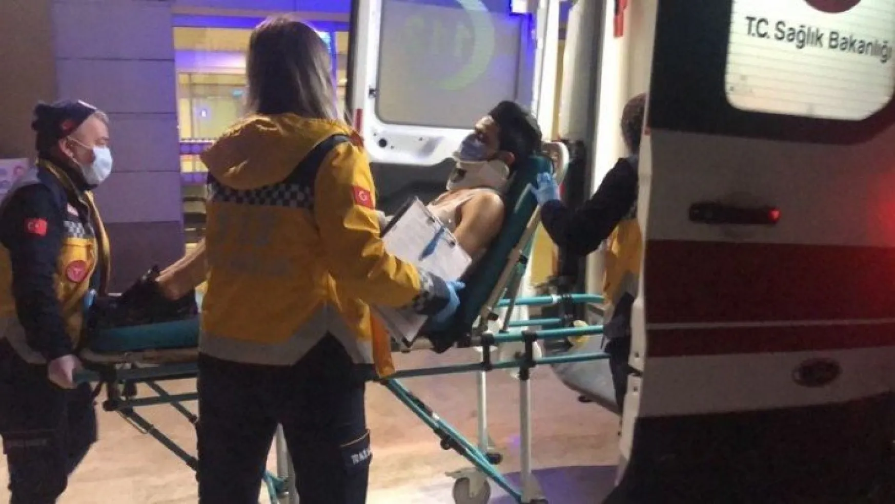 Derince'de iki aile arasında çıkan kavgada 2 kişi yaralandı!