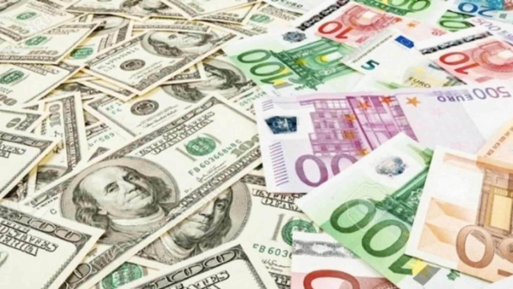 Dolar yükseliyor, Euro düşüyor 