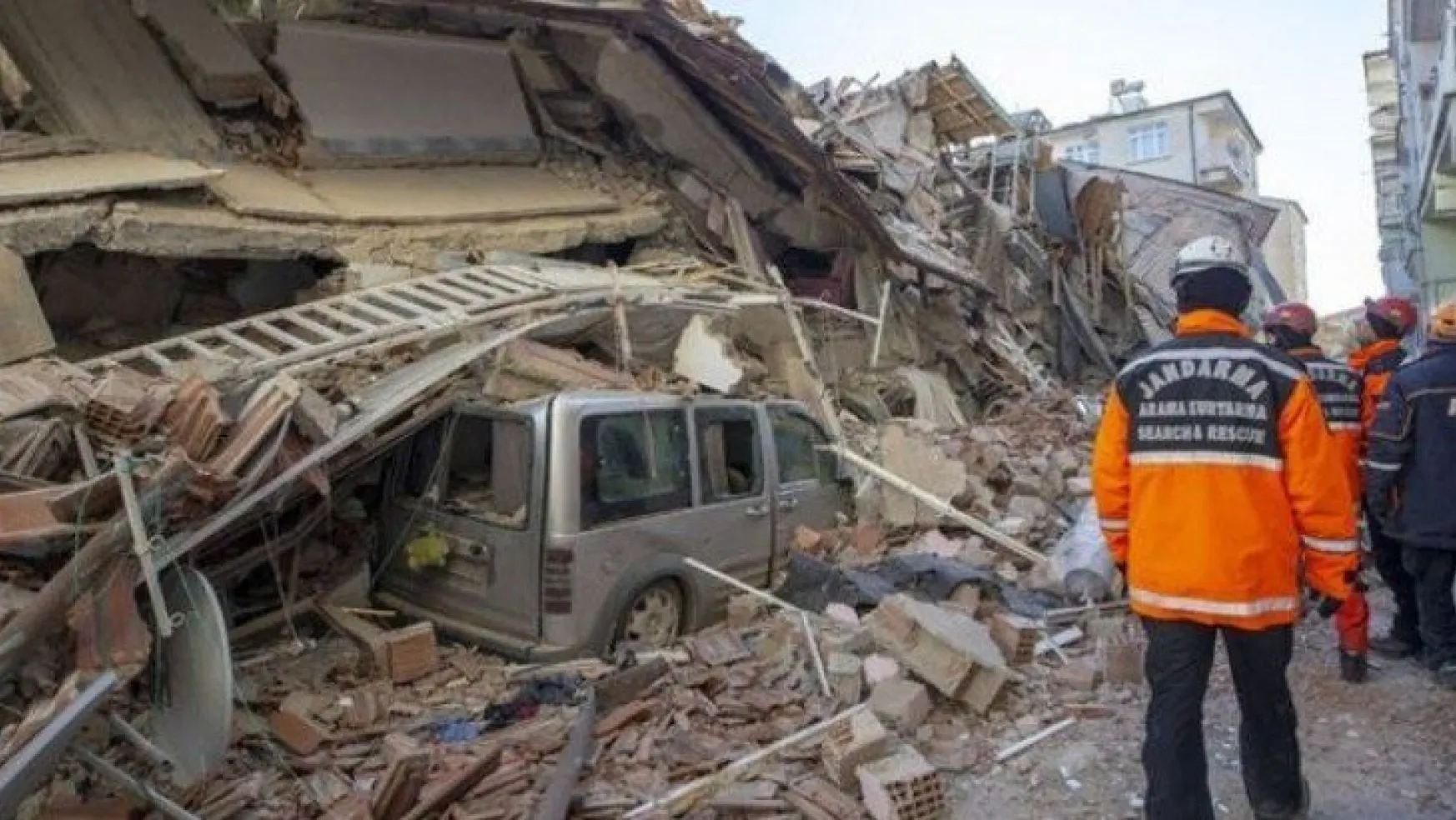 Elazığ depreminde ölü sayısı 25'e yükseldi!