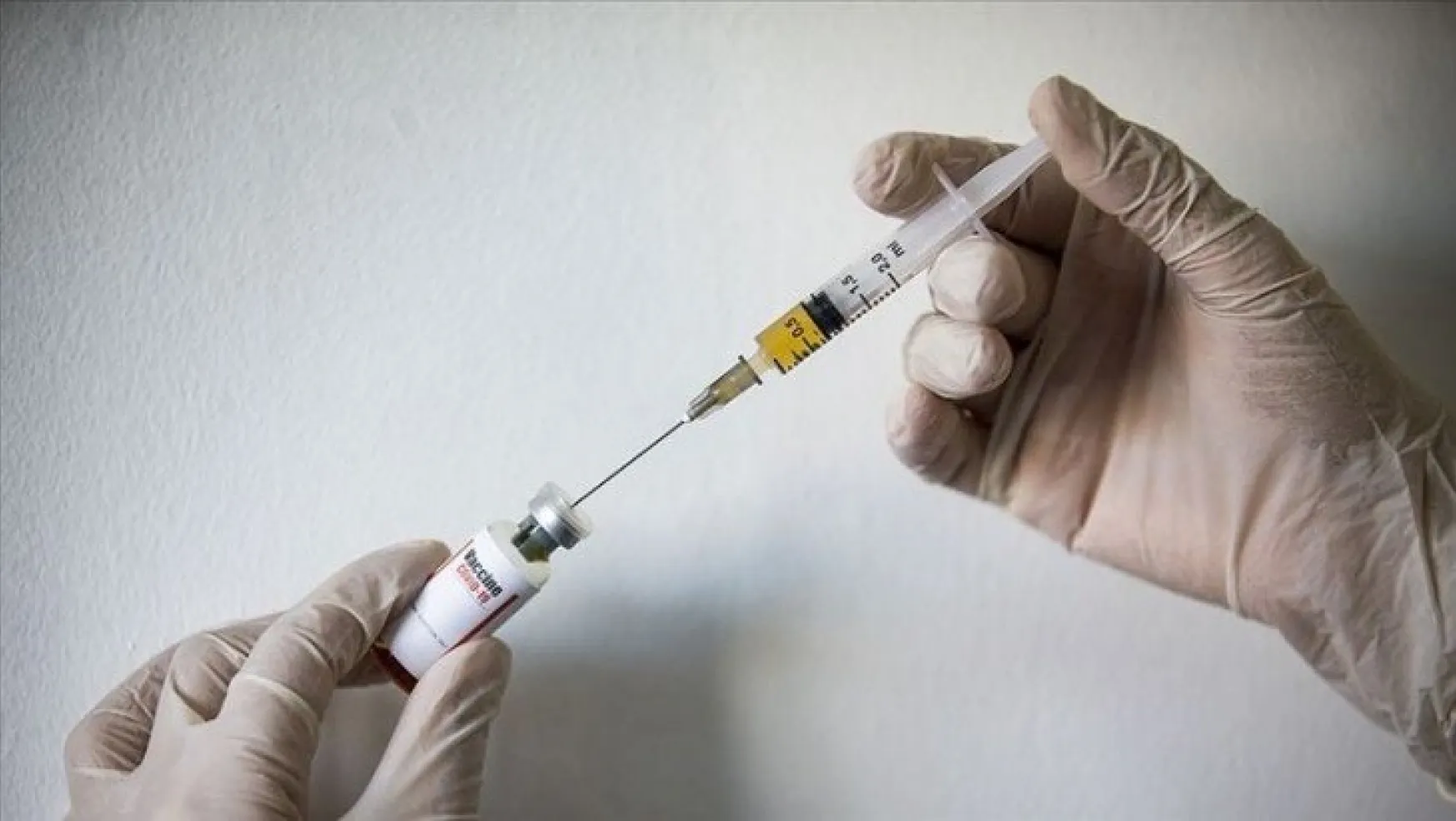 En etkili koronavirüs aşısı açıklandı