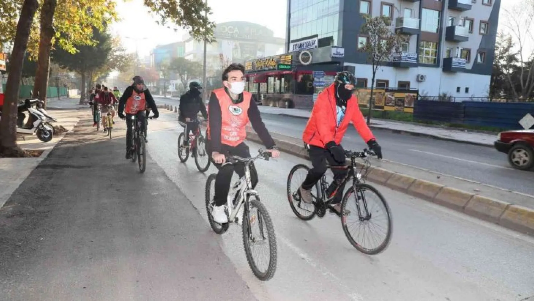 Erozyonla mücadeleye bisiklet turu ile dikkat çektiler