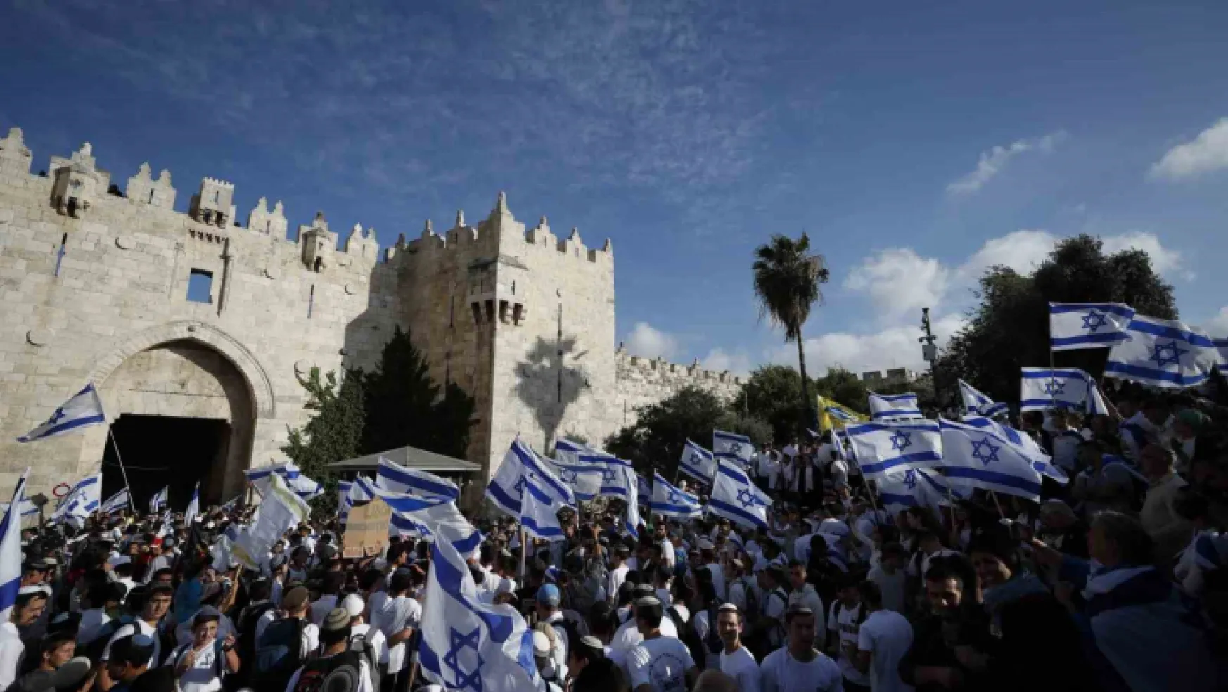 Yahudilerden Kudüs'te ırkçı sloganlar: Köyleri yakın