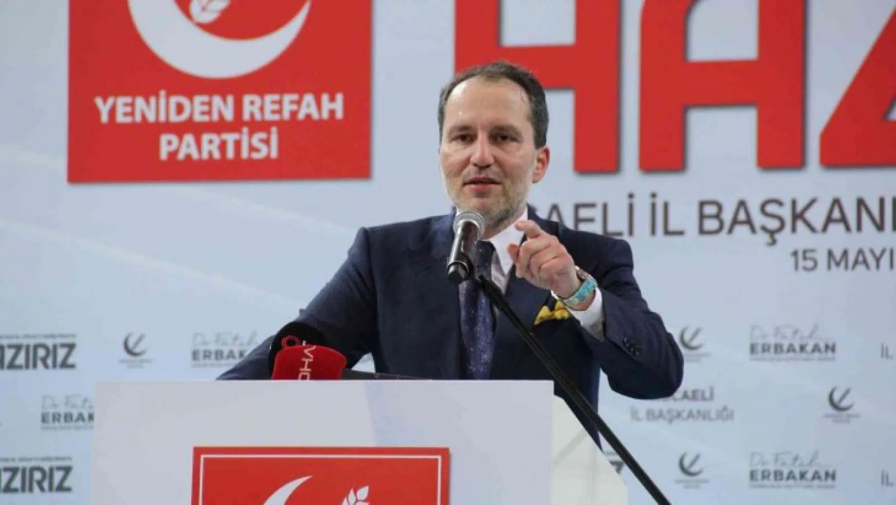Fatih Erbakan, Kocaeli'de partisinin il kongresine katıldı