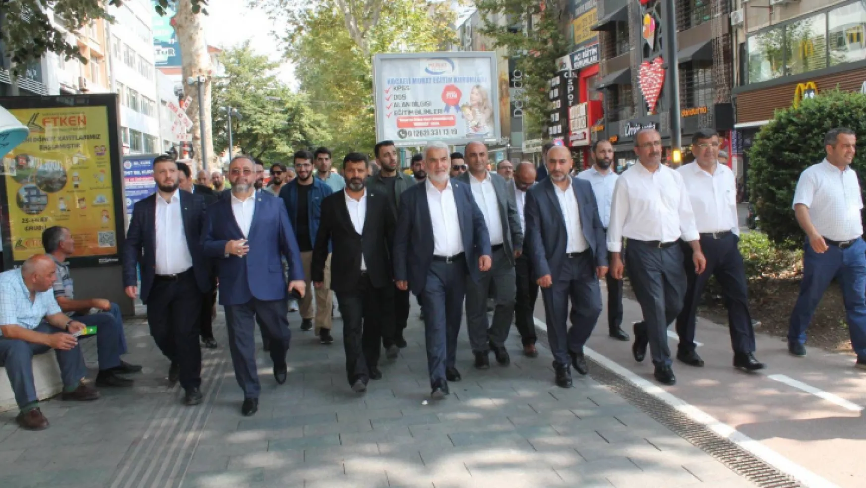 HÜDA PAR Genel Başkanı Yapıcıoğlu, Kocaeli'de esnaf ziyaretinde bulundu