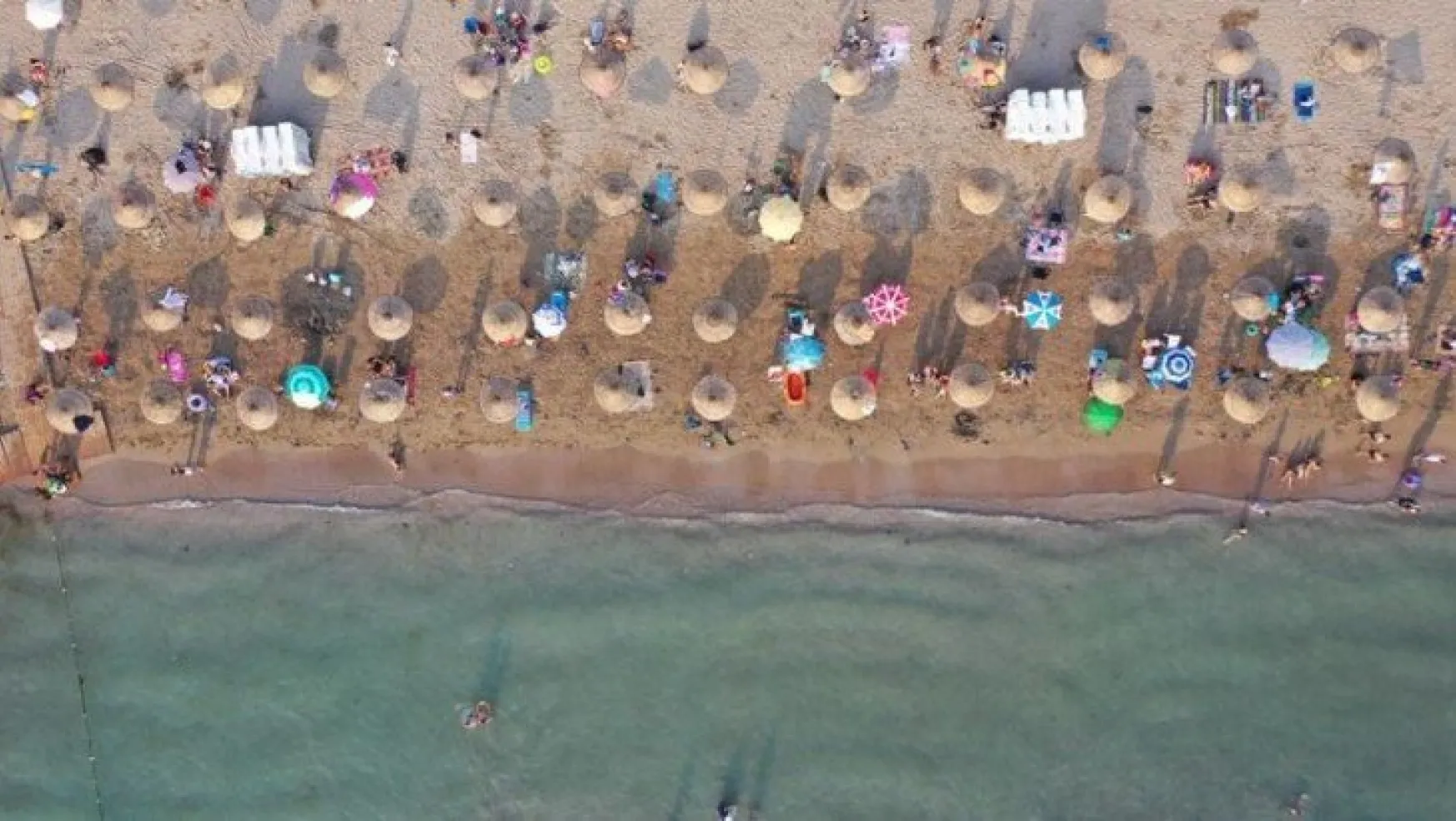 Kandıra Plajları bayram öncesi tatilcilerle doldu