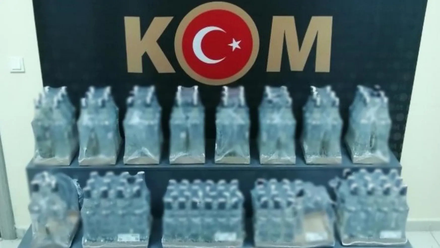 Kocaeli'de 171 şişe sahte alkol ele geçirildi