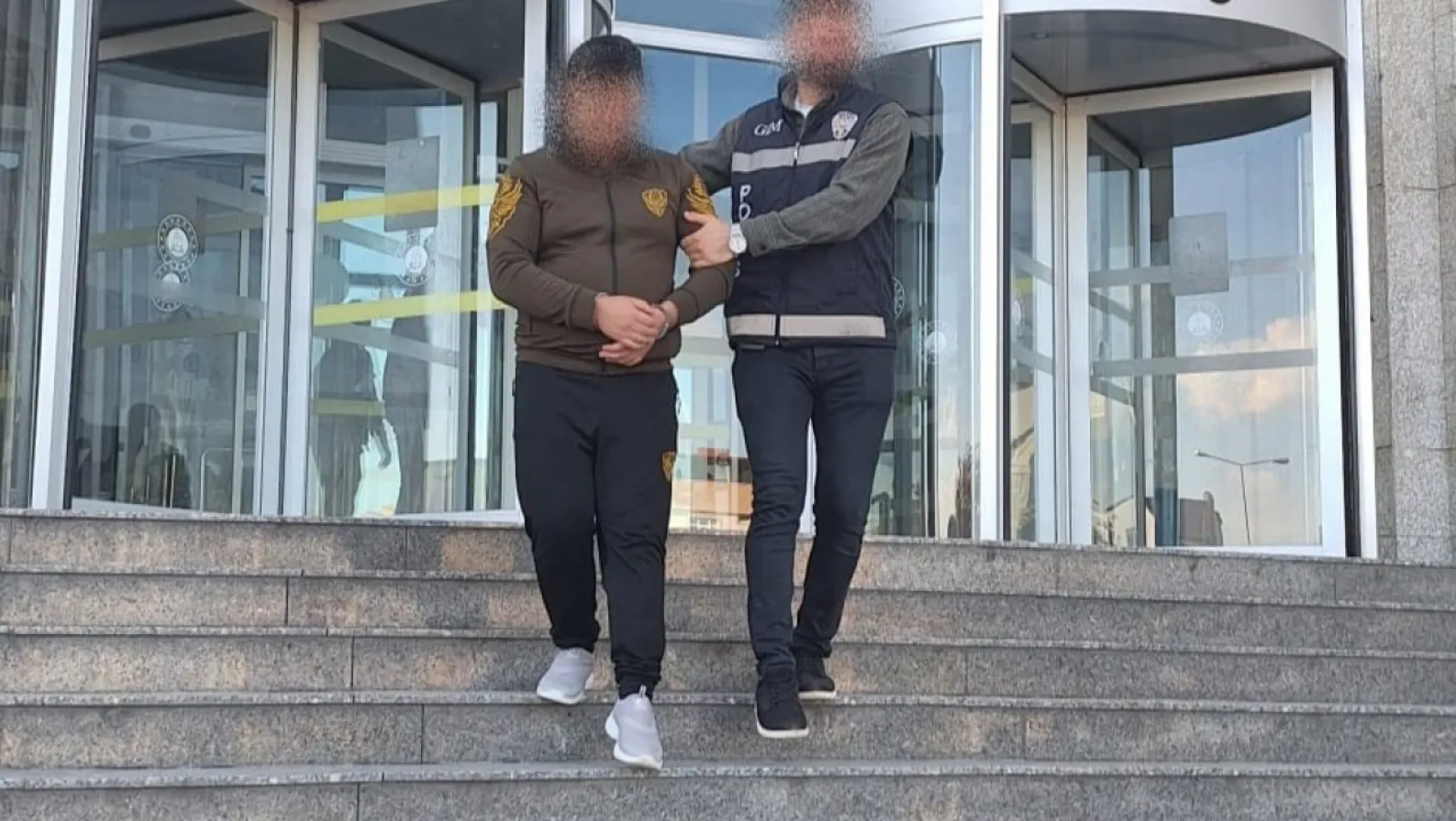 Kocaeli'de 4 kaçakçı tutuklandı