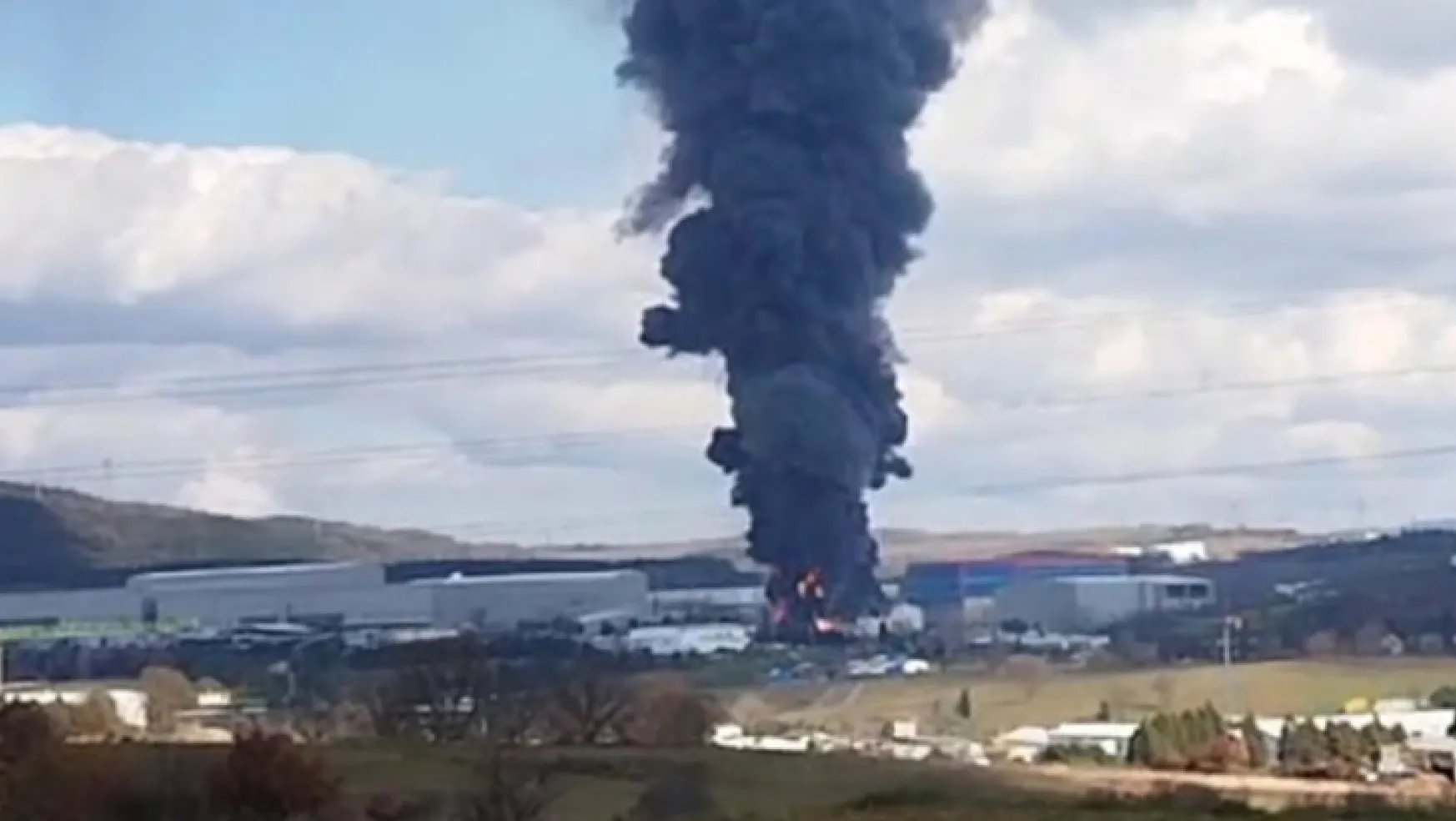 Kocaeli'de büyük fabrika yangını
