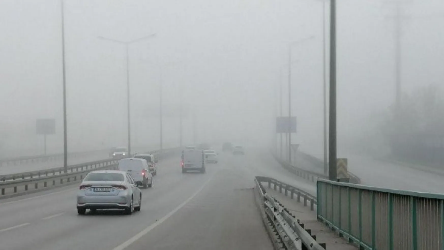 Kocaeli'de yoğun sis etkili oluyor 