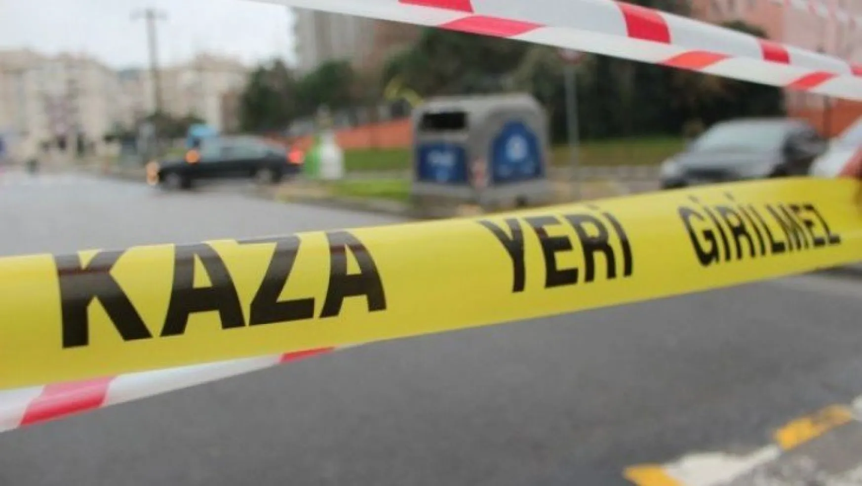 Kocaeli'de göçük oluşan cadde trafiğe kapatıldı