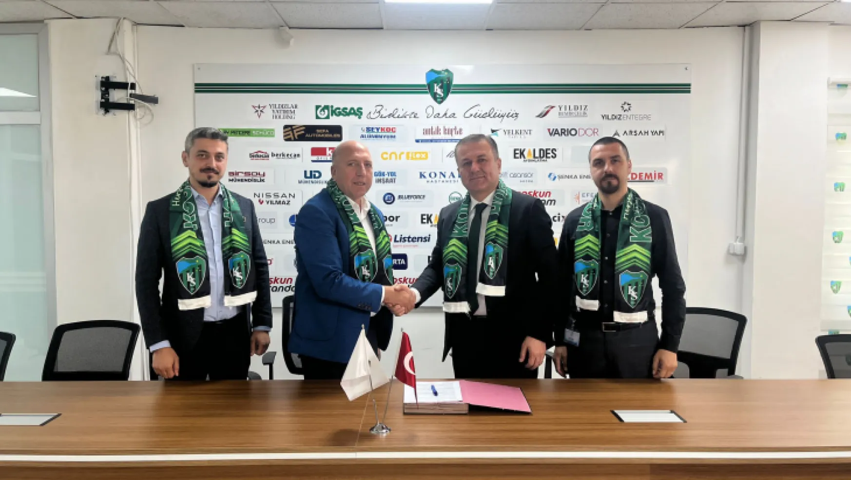 Kocaeli Bilnet ve Bilgi Köprüsü'nden Kocaelispor ile sponsorluk anlaşması