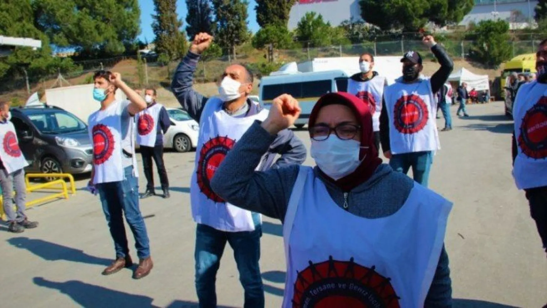 Migros işçileri 50 gündür haklarını aramak için depo önünde direniyor