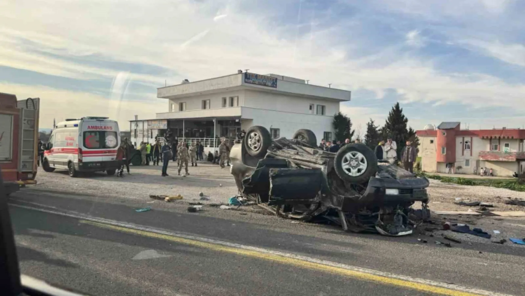 Şırnak'ta polis ekibi kaza yaptı: 1 şehit, 2 yaralı