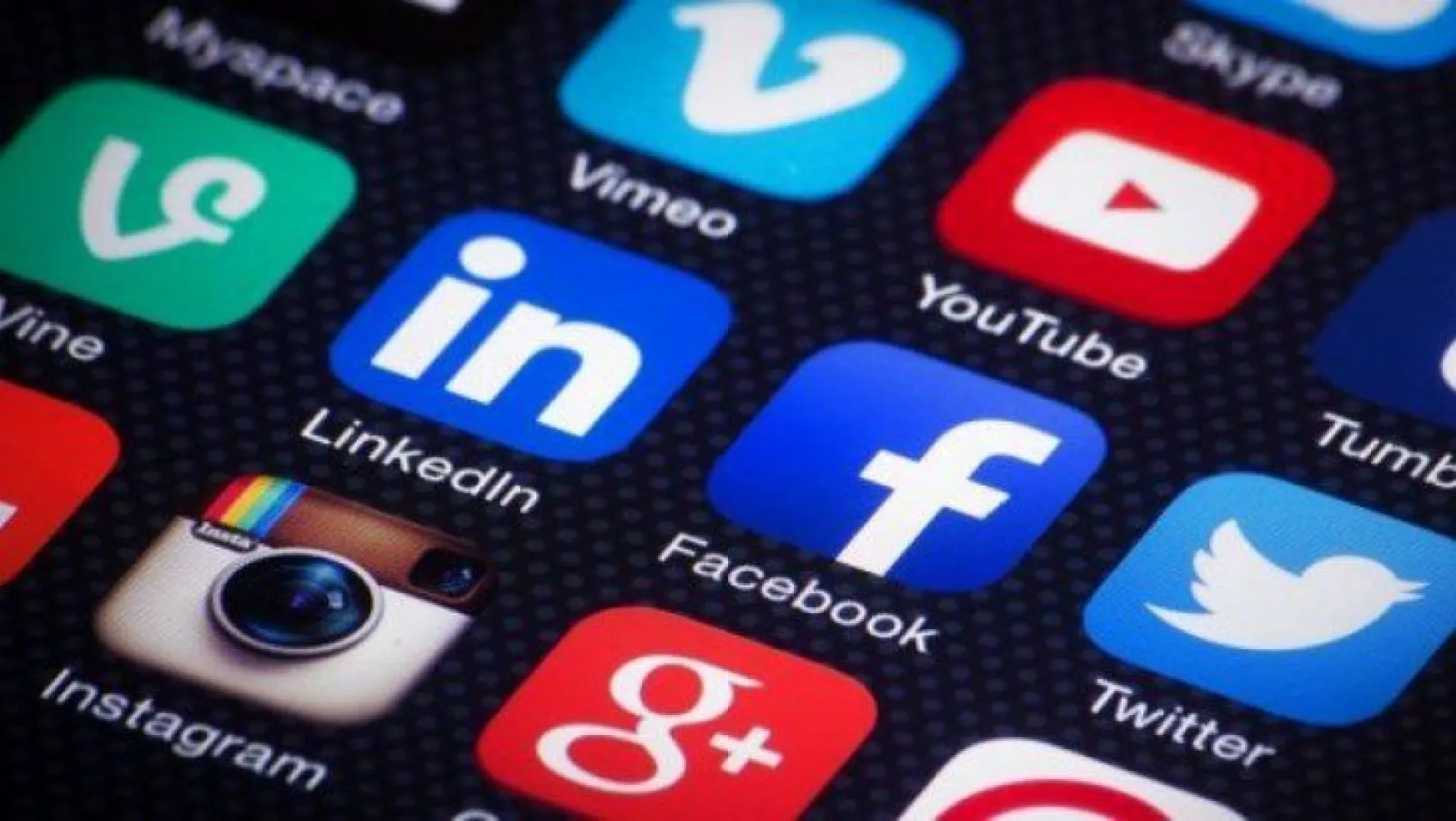 Sosyal medya düzenlemesi neler getiriyor?