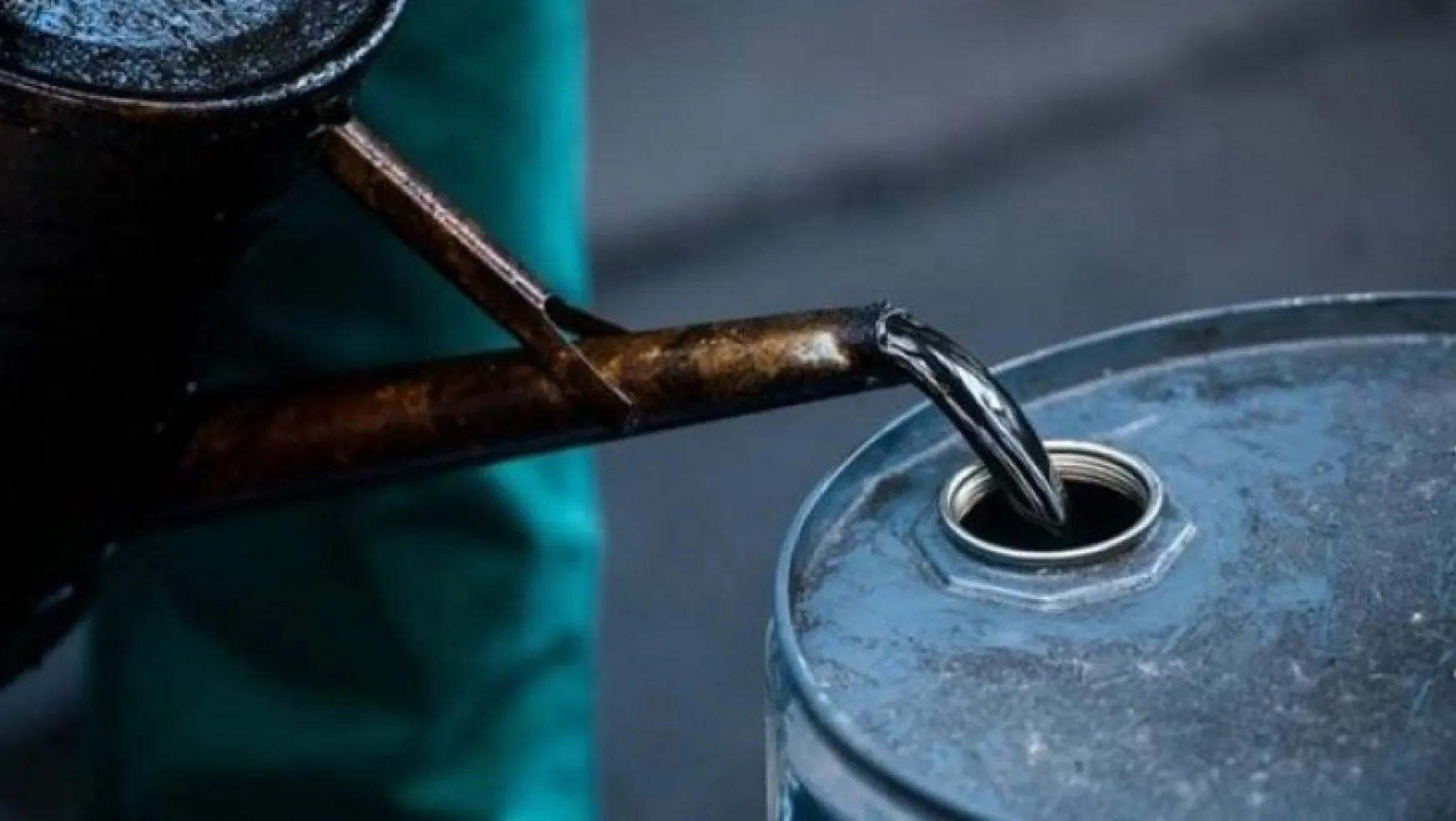Tek güzel haber: Ham petrol ucuzluyor 