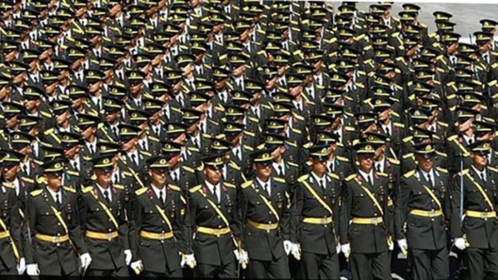 TSK'dan 150 general ve 10 bin subay ihraç edildi