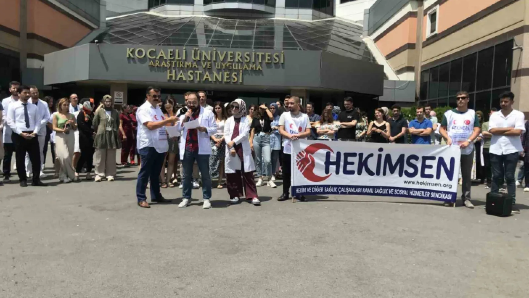 Türkiye genelinde 21 STK ile birlikte iş bırakma eylemi yaptılar