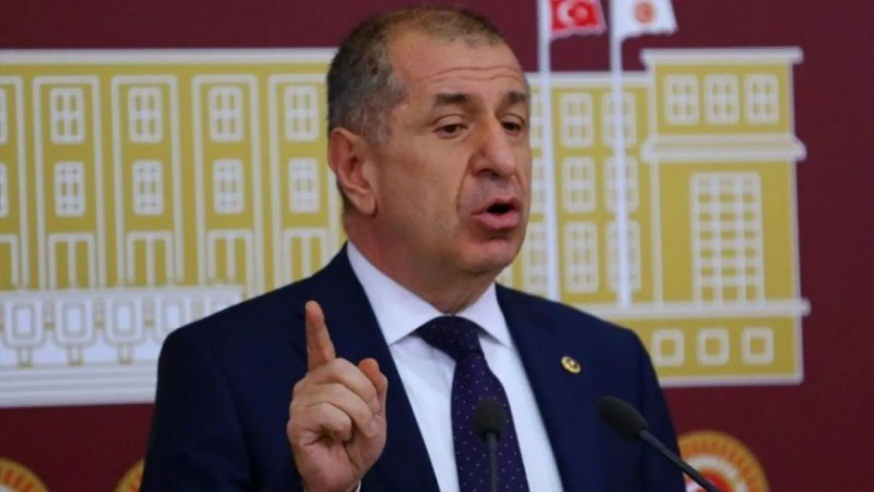 Ümit Özdağ, İYİ Parti'den istifa ettiğini açıkladı