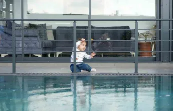 10 aylık bebek 11 dakika suda nefessiz kaldı, 3 kez kalbi durdu