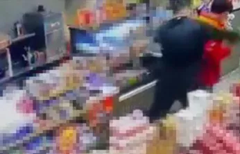 Akaryakıt istasyonunda çalışan genci darbeden alkollü müşteri gözaltına alındı