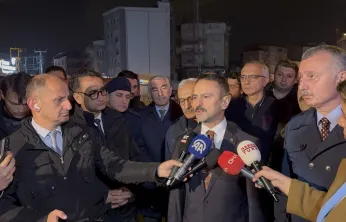 Aynı bölgede kolonu çatlayan bina tahliye edildi