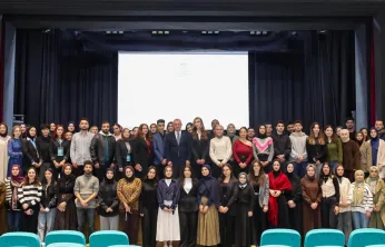 Büyükakın geleceğin lider adayları ile bir araya geldi