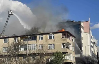 Çatı onarımı sırasında yangın çıktı