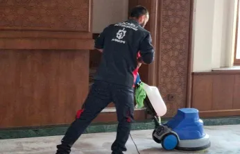 İçeriye köpek giren cami dezenfekte edildi