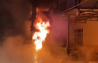 Cemevinde korku dolu anlar: Elektrik panosu patladı