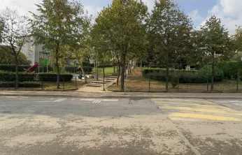 Çöp kamyonunun çarptığı belediye işçisi hayatını kaybetti