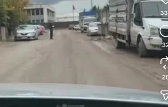 Çukurlar gençler tarafından tiye alındı